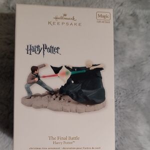 Hallmark Keepsake The Final Battle Ornament - Red, Green, Black